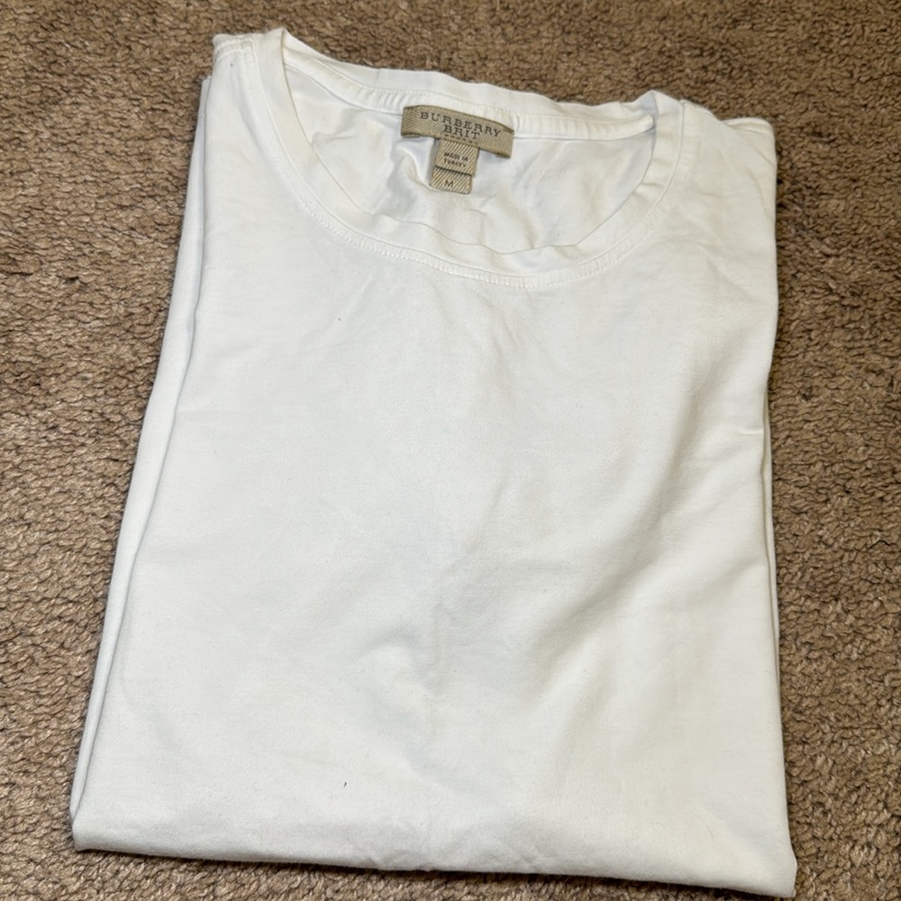 AUTHENTIC BURBERRY T-SHIRT